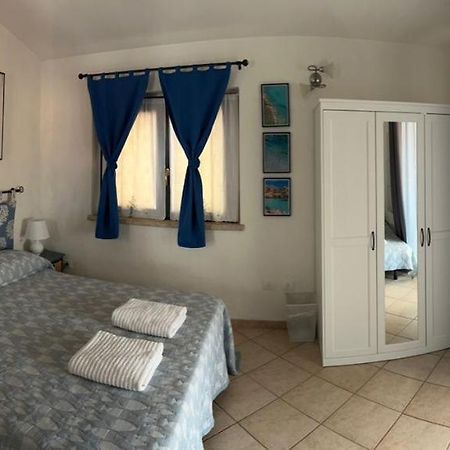 B&B Le Farfalle Palau Buitenkant foto