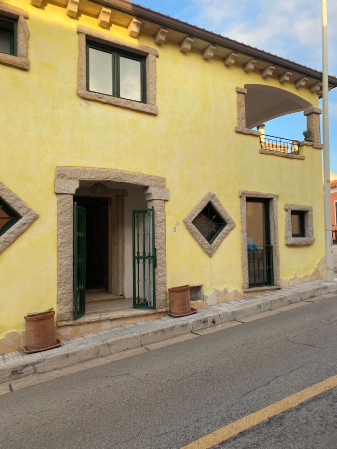 B&B Le Farfalle Palau Buitenkant foto