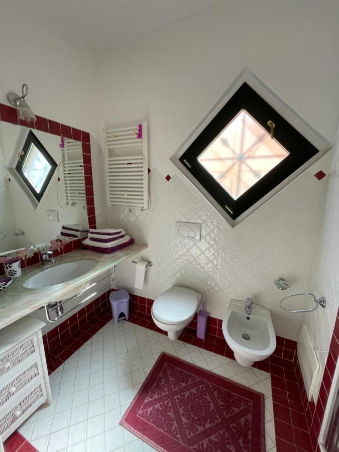 B&B Le Farfalle Palau Buitenkant foto
