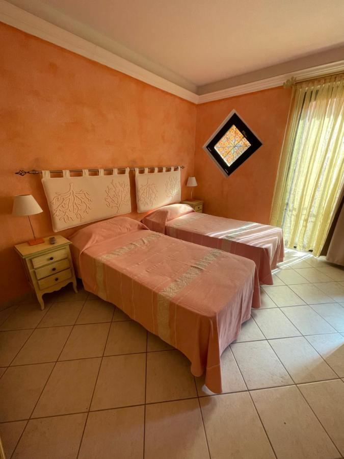 B&B Le Farfalle Palau Buitenkant foto