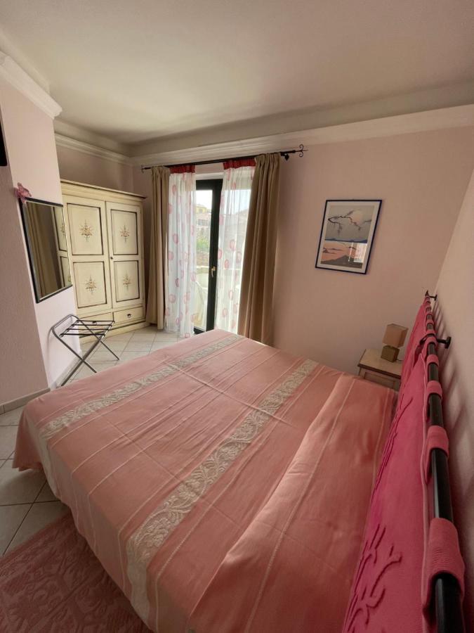 B&B Le Farfalle Palau Buitenkant foto
