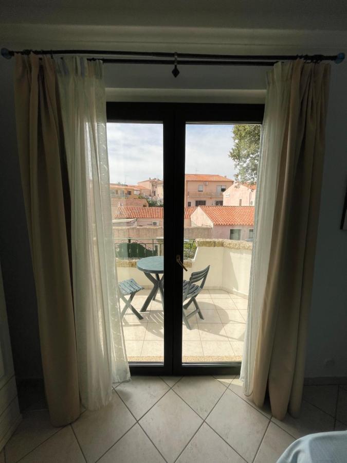 B&B Le Farfalle Palau Buitenkant foto