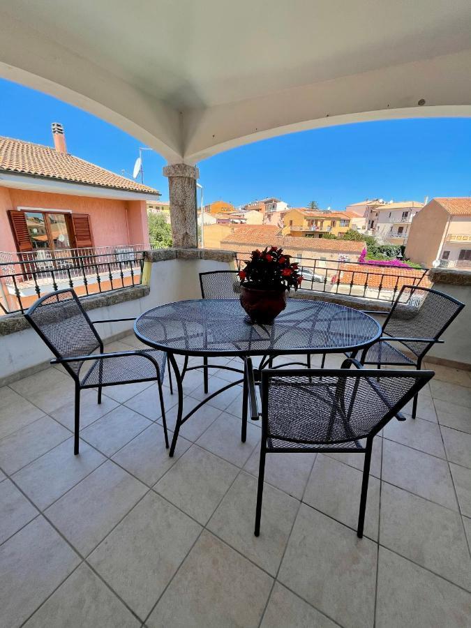 B&B Le Farfalle Palau Buitenkant foto